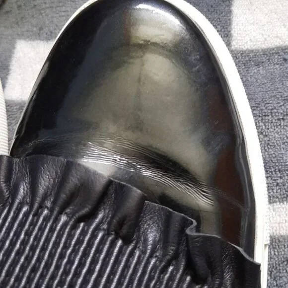 Donald Pliner Samie Black Patent Leather Loafers Size 6.5 - Picture 10 of 11